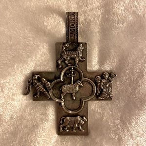 Large Collectable Sterling Silver Pendant-Vintage & Marked